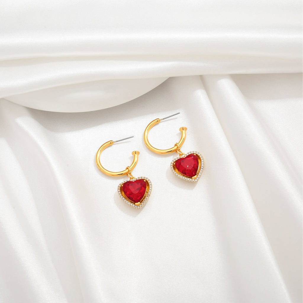 Light luxury retro red heart-shaped earrings, Herben-style noble lady's high-end and elegant ear rings, heart-shaped zircon earrings-1